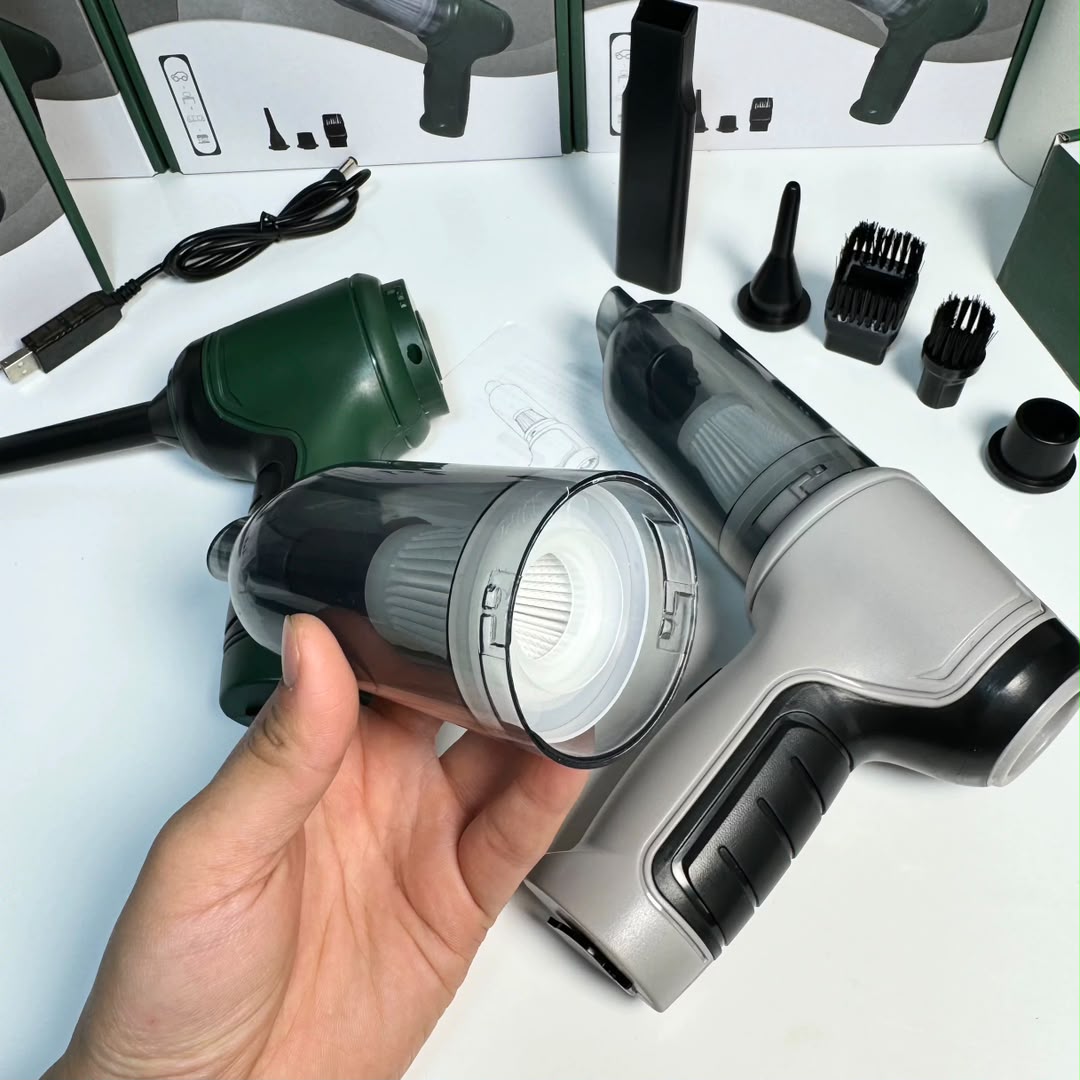Vacuum cleaner handheld use